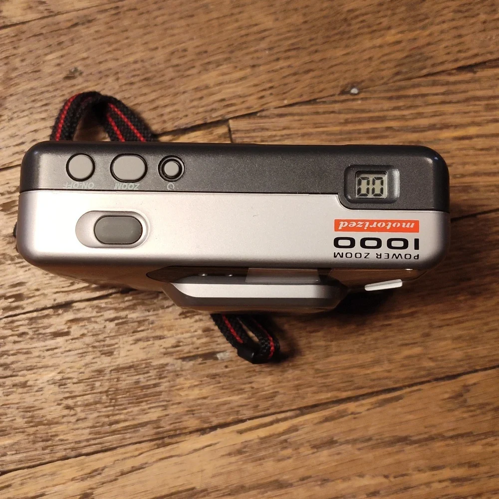 Bell & Howell Power Zoom 1000 35.50 Mm Power Zoom Full Flash Self Timer