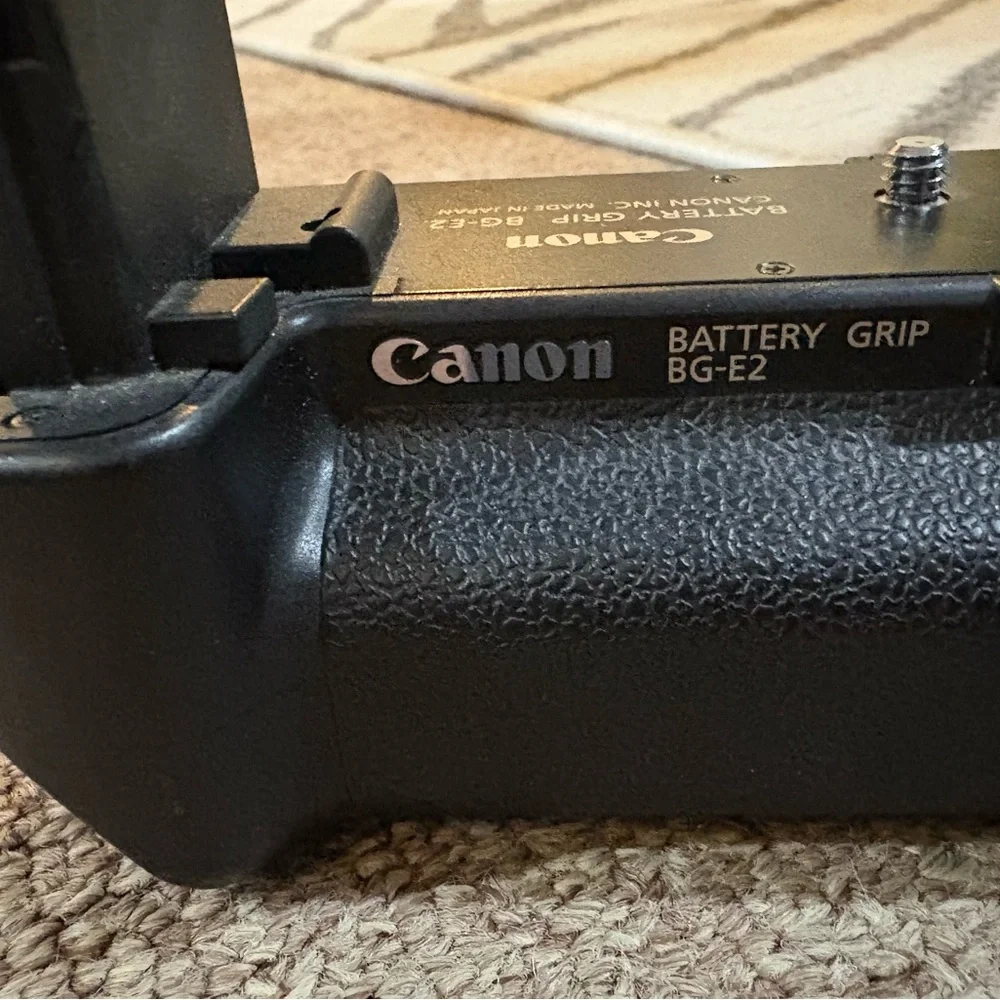 Canon battery grip