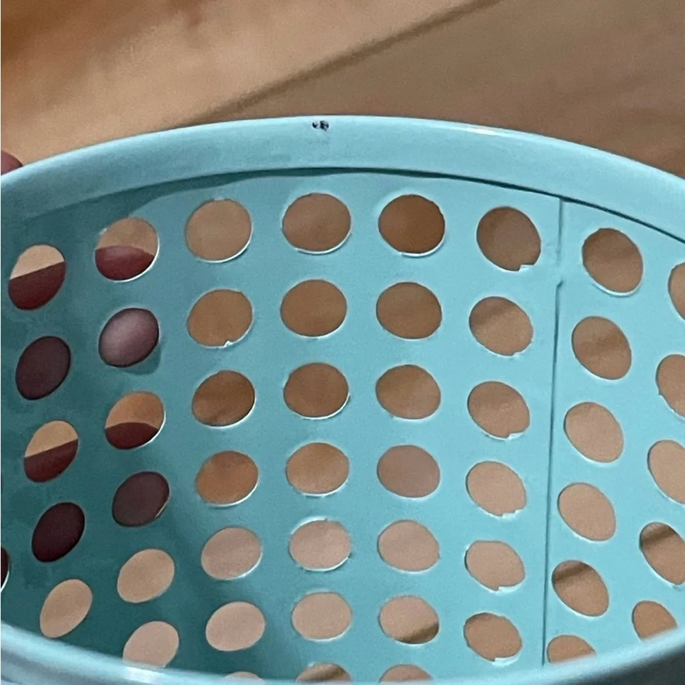 N/A mint green