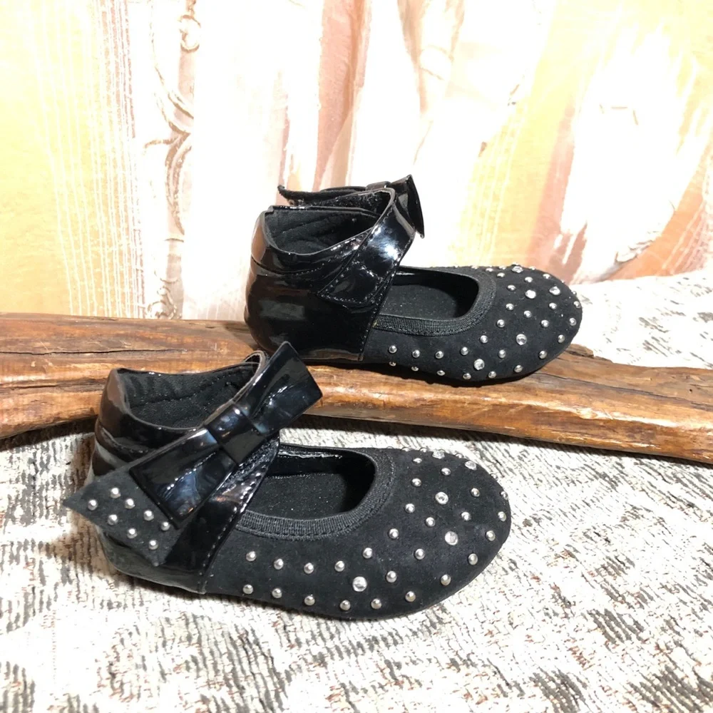 Stuart Weitzman these chic