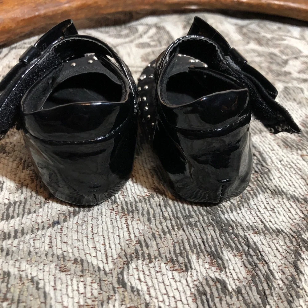 Stuart Weitzman these chic
