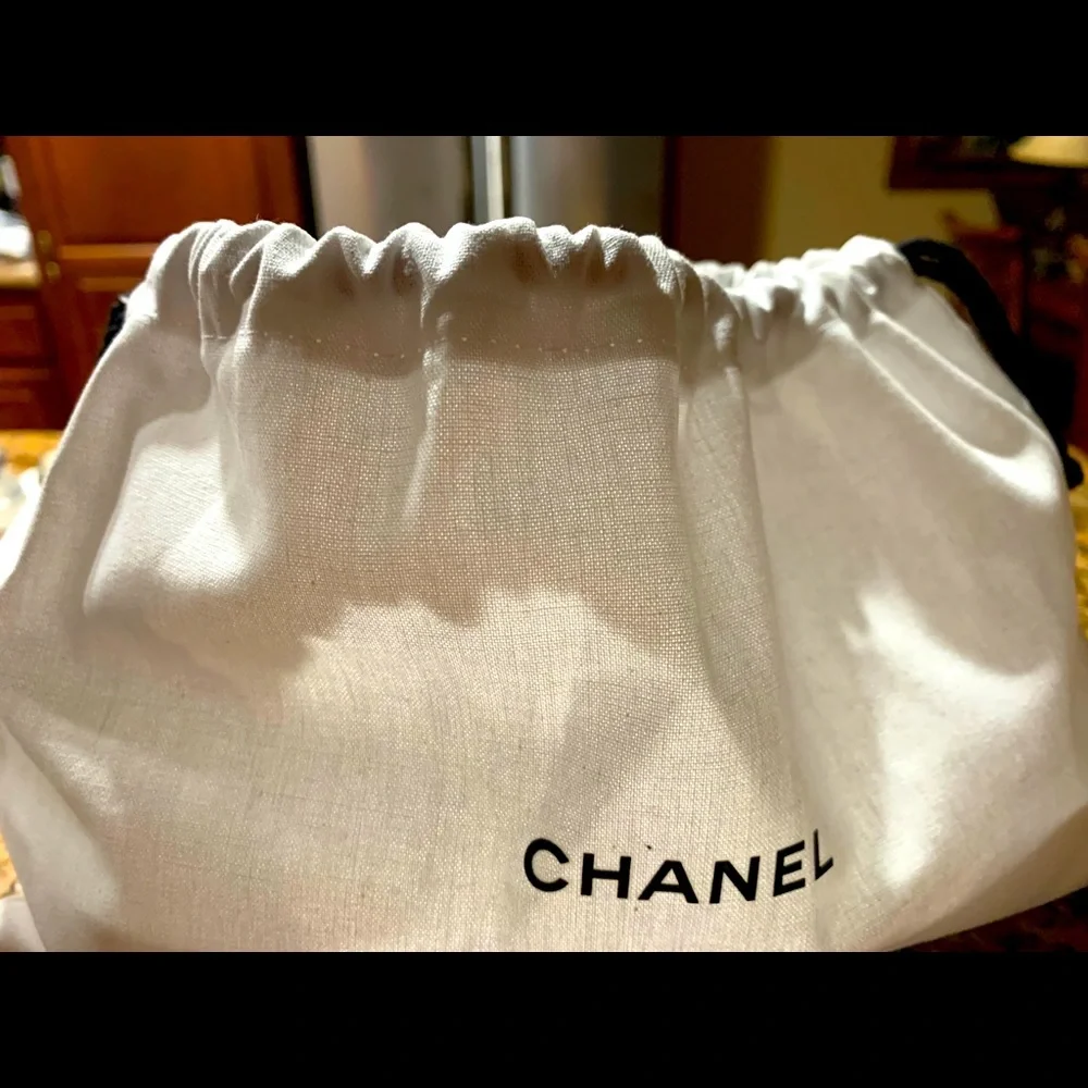 CHANEL authentic original
