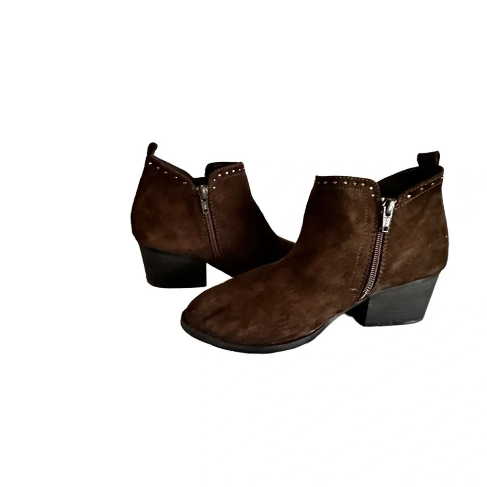 🔴 5 for $40 SALE!  Sonoma Brown Faux Suede studded zipper closure booties sz 9