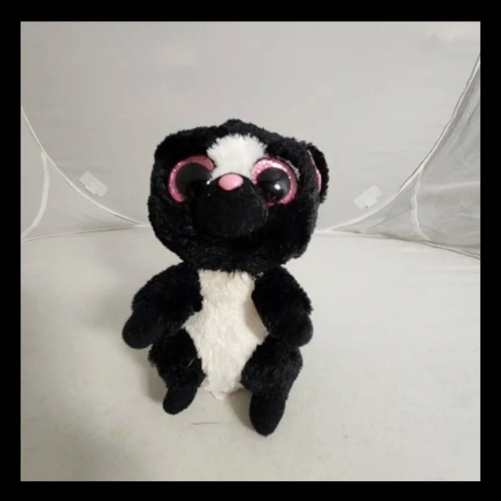 TY Beanie Boos Flora the Skunk Pink Glitter Eyes 2015 Retired