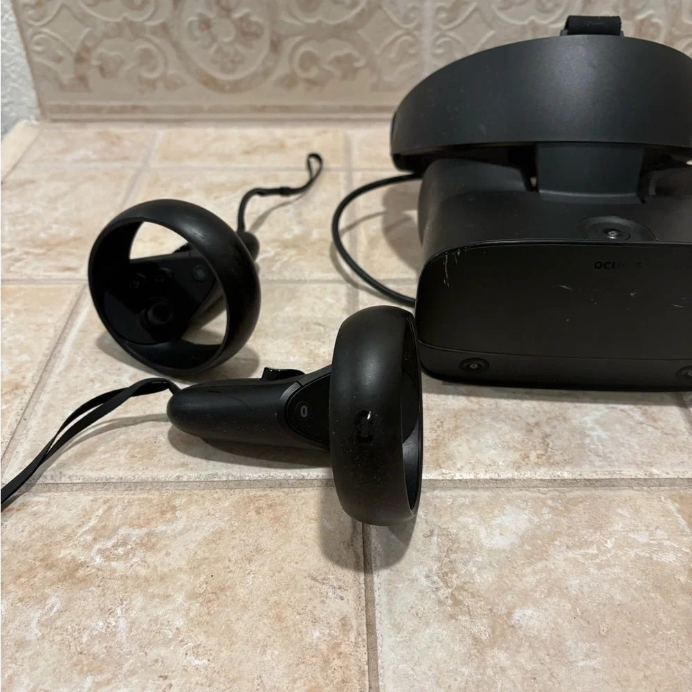 Oculus experience headset two