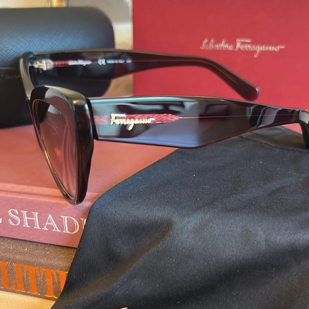 Salvatore Ferragamo SF930S 606 Bordeaux Cat Eye Sunglasses NWT