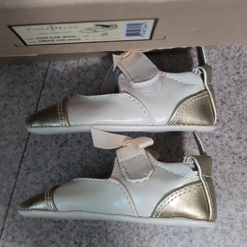 Cole Haan Baby Shoes, Mini Cap Bow, Cream And Gold, Size 2, New