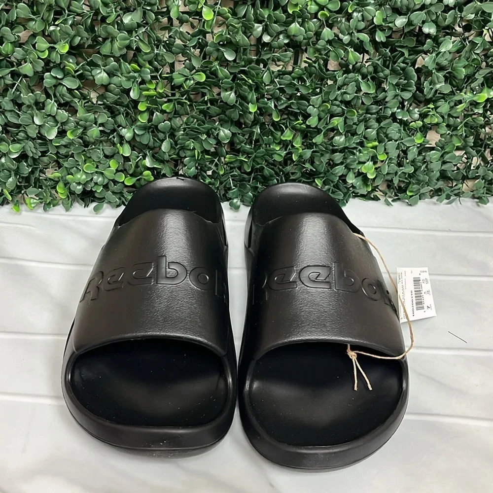 Reebok nwt smoke