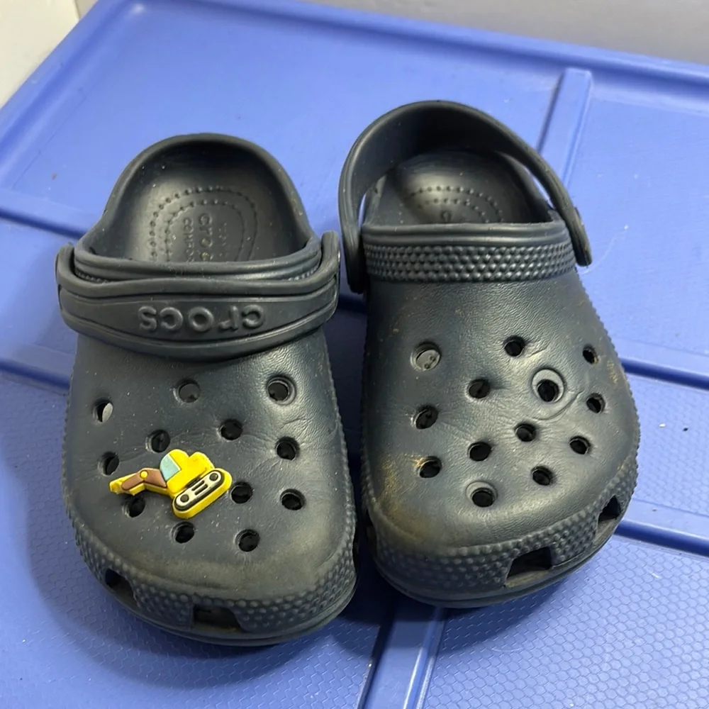 Crocs Kids' Navy Clogs Sz C-9 VGC