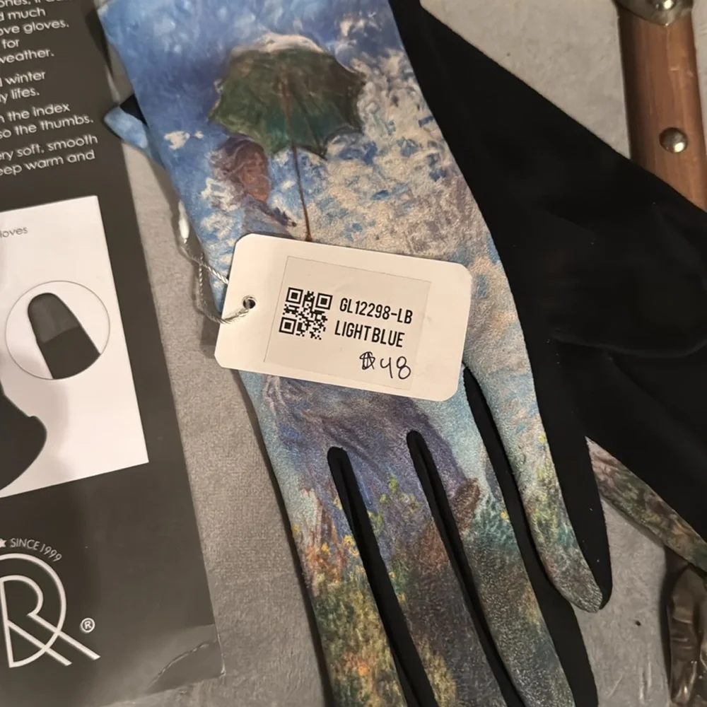 Winter Touch Screen Gloves with Artistic Design