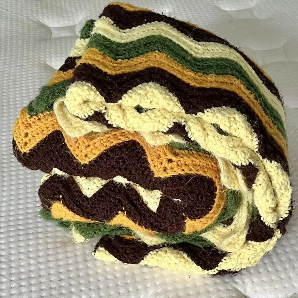 Vintage Crochet Chevron Herringbone Zig Zag Knit Throw Blanket Afghan 84