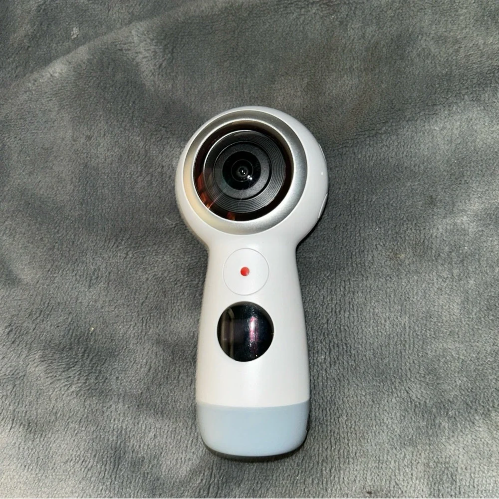 Samsung camera white