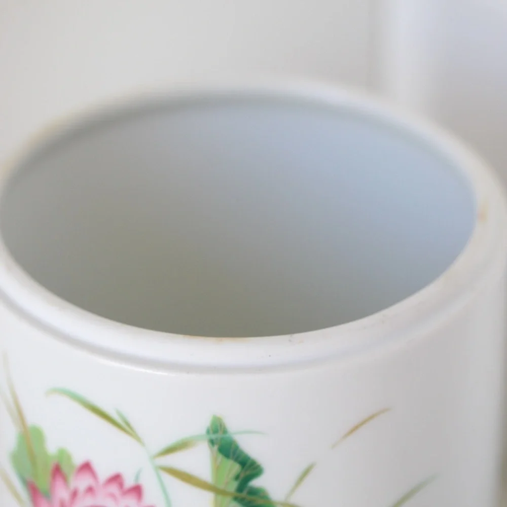 Kaiser porcelain container
