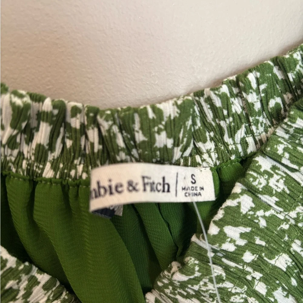 Abercrombie & Fitch brand new