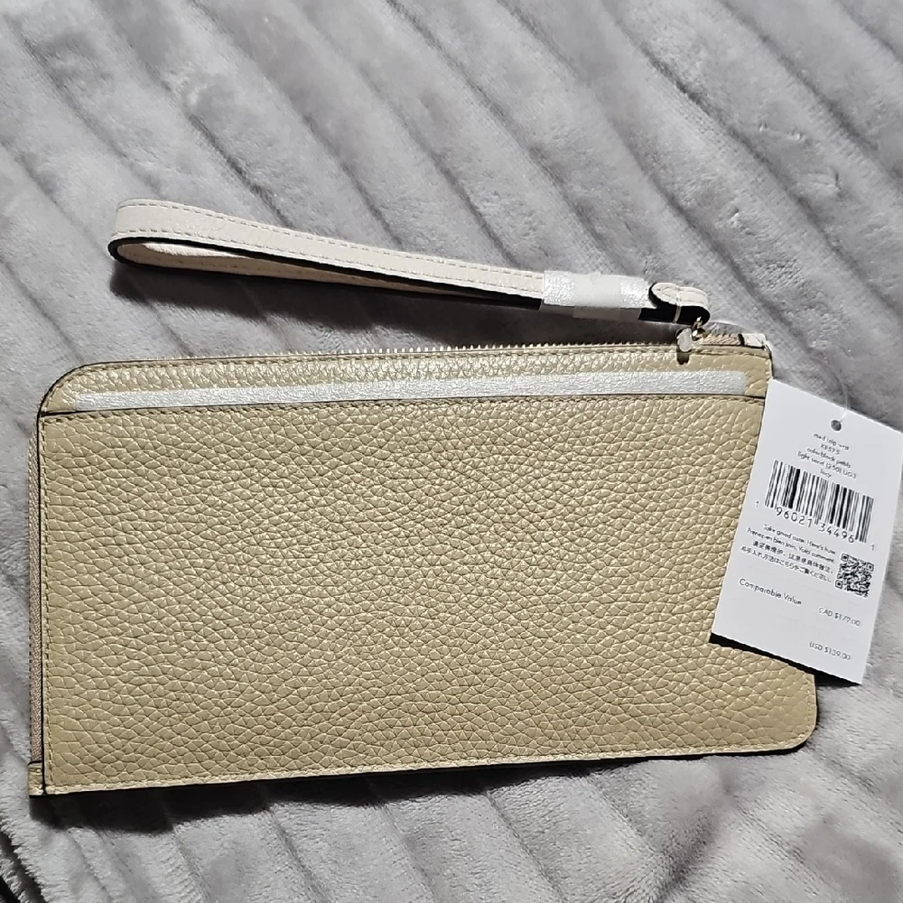 kate spade elegant wristlet