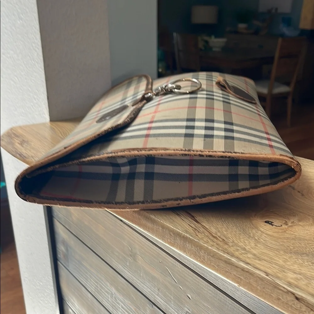 Burberry 💯authentic bag