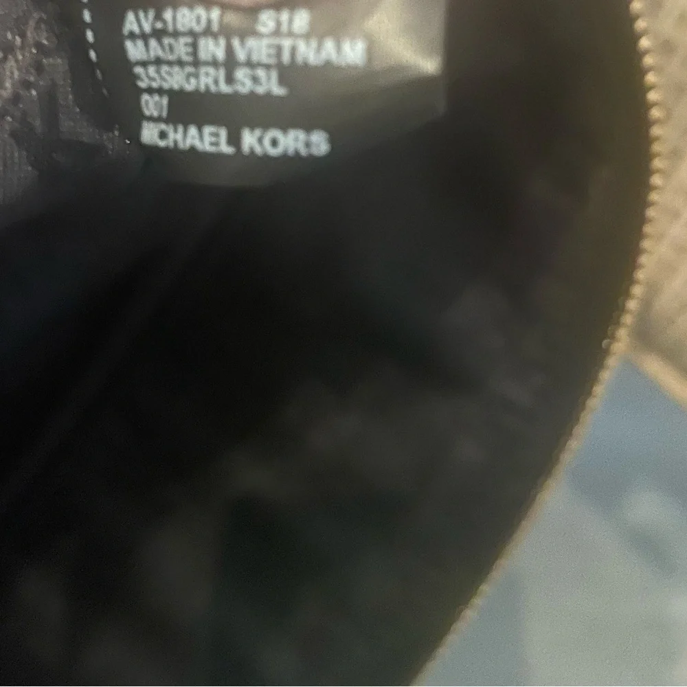 Michael Kors Maxine Medium Pebbled Leather Satchel - EUC