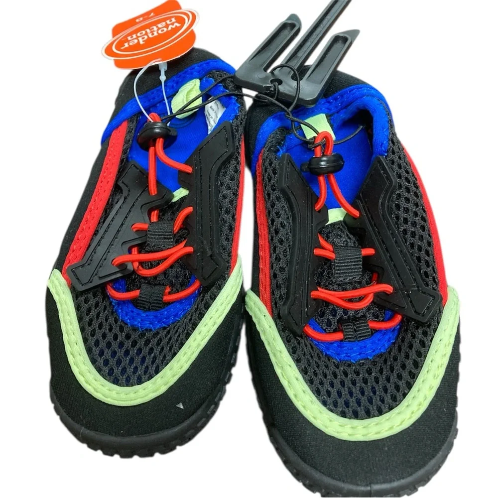 Wonder Nation Kids Black and Red Water Shoes Slip-On Mesh Design NWT Colorful
