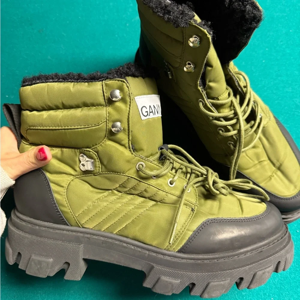 Ganni smooth leather upper