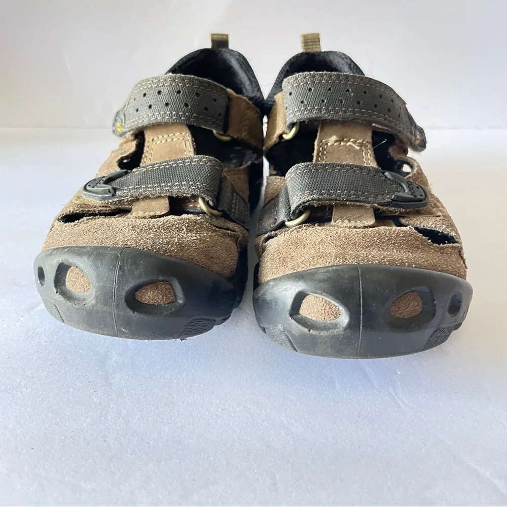 Ecco brown black