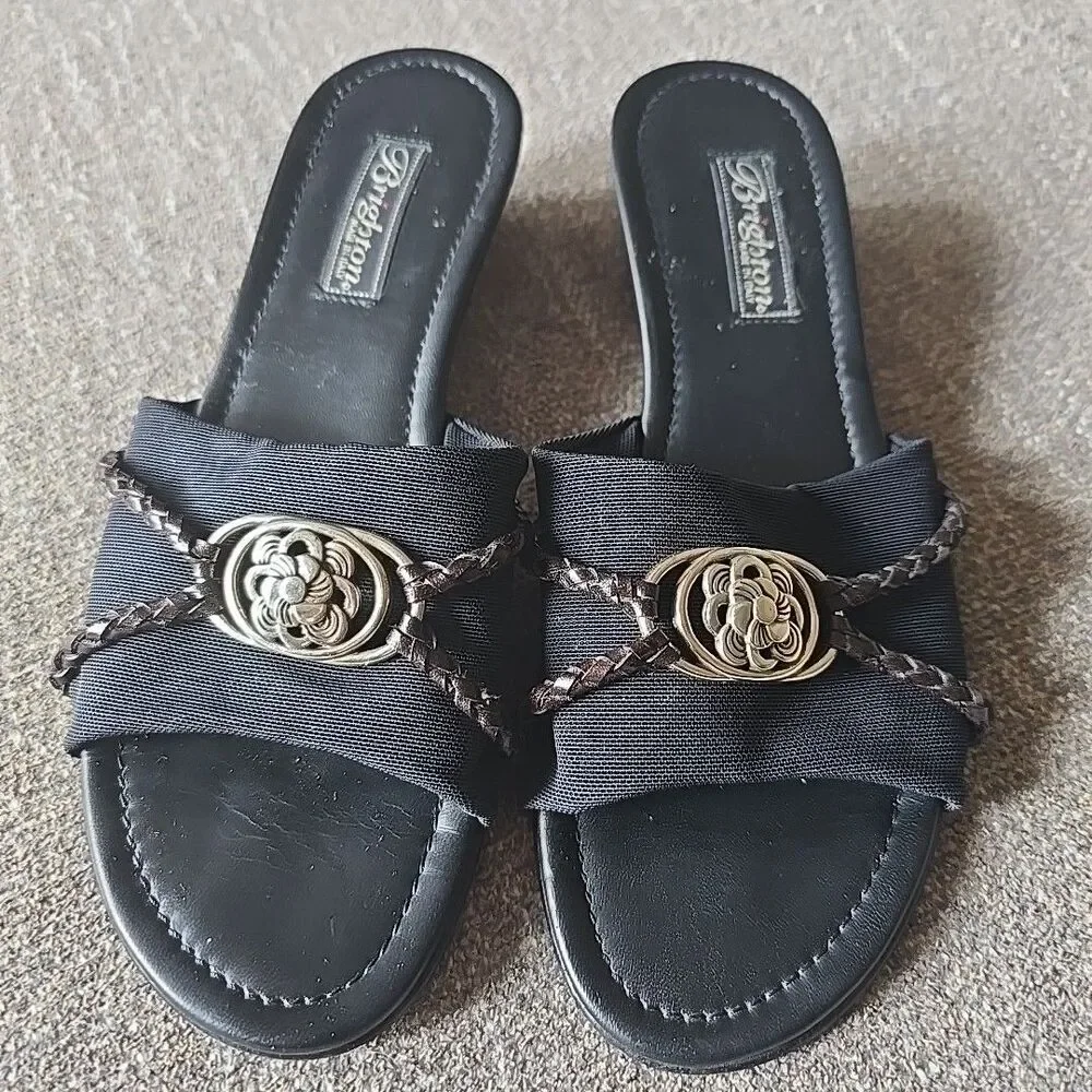 Brighton Y2K Lilian Black Wedge Pewter Flower Charm Slip On Sandals Shoes 8
