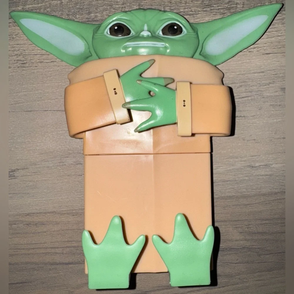 Star Wars Mandalorian The Child Baby Yoda Phone Holder & Stand Phone Accessory