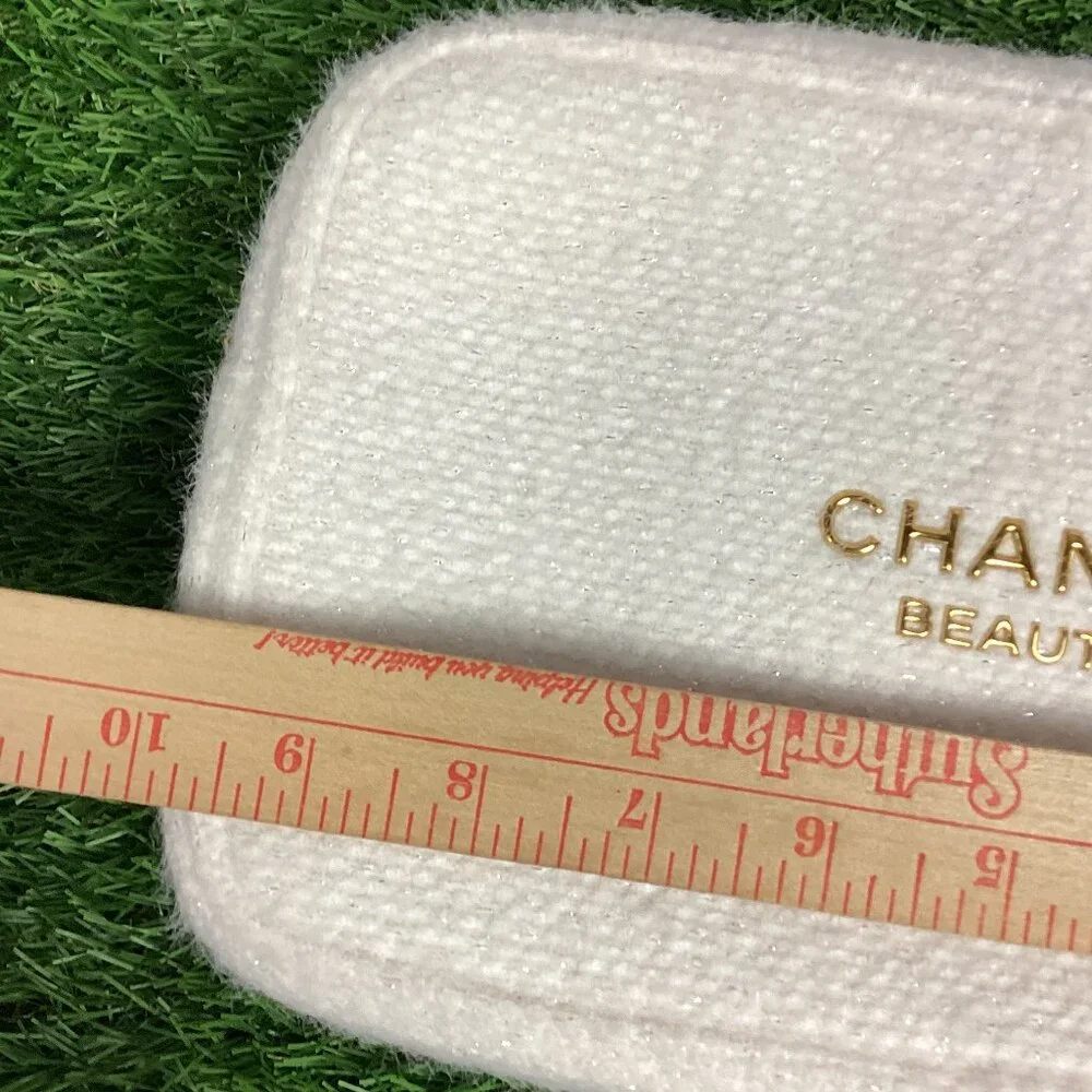 CHANEL holiday makeup
