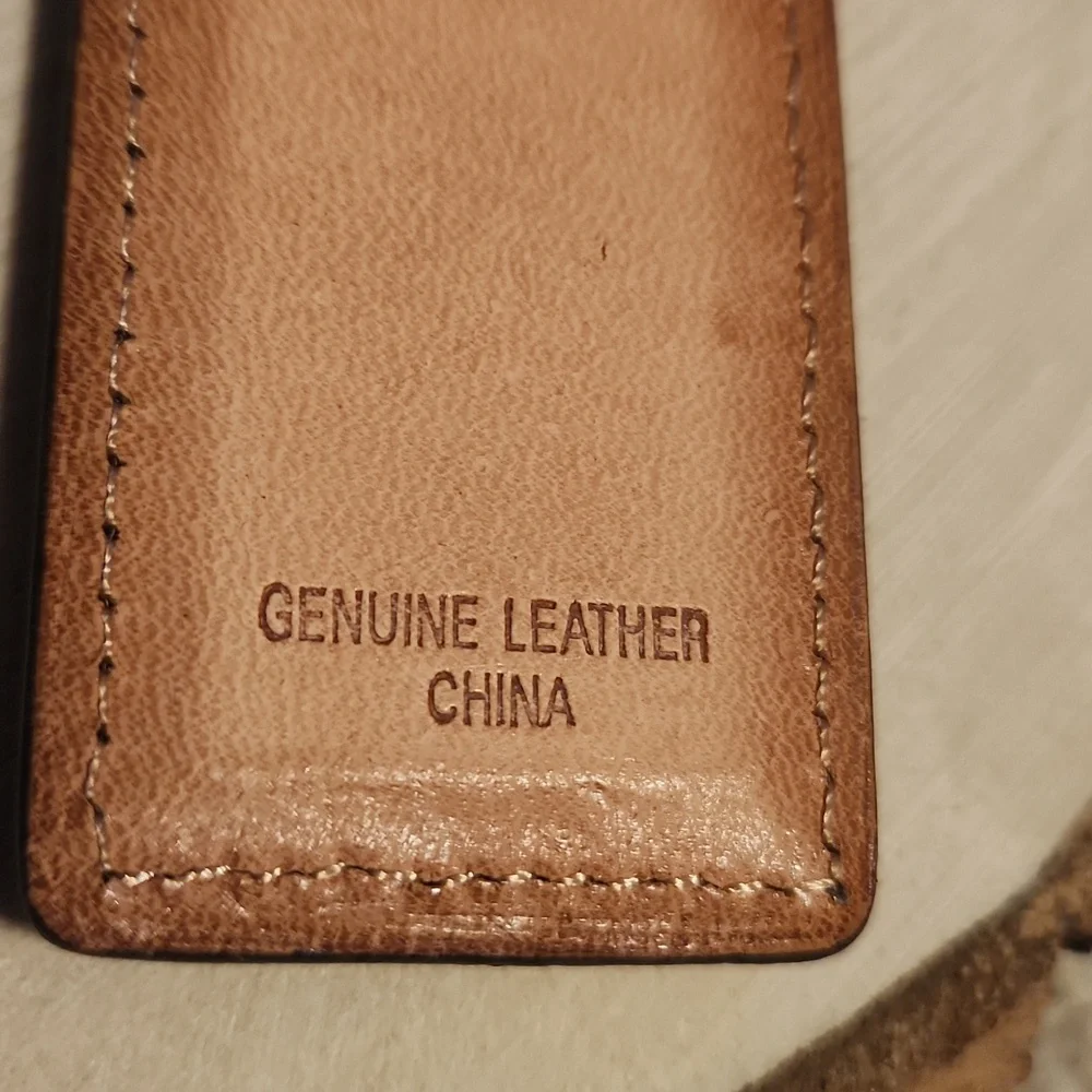 Fossil genuine leather