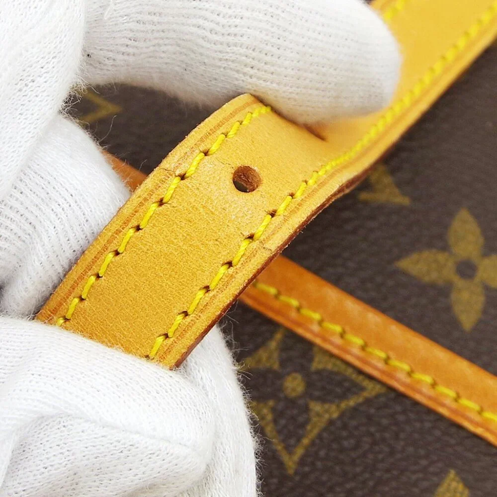 Louis Vuitton inside material color