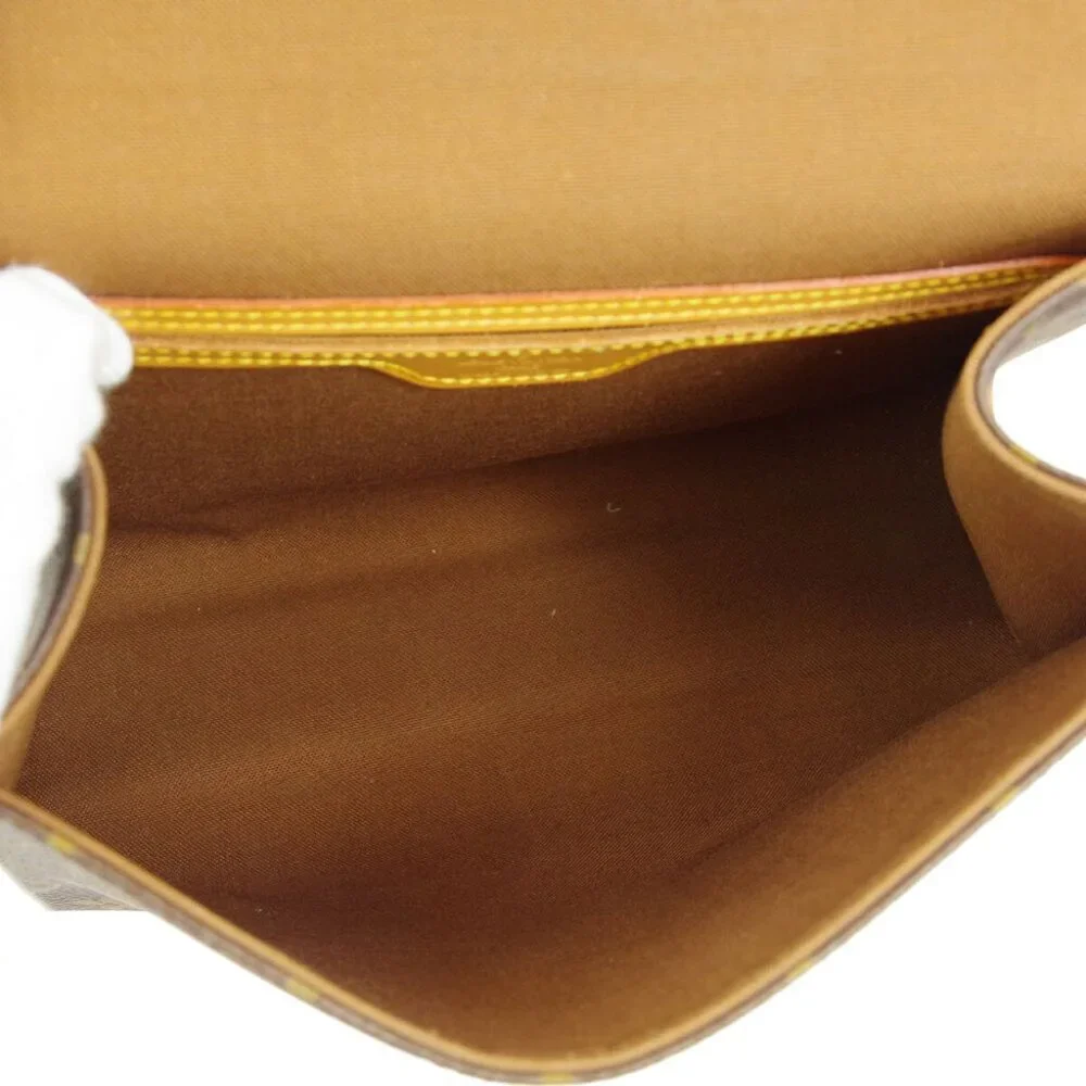Louis Vuitton inch manual