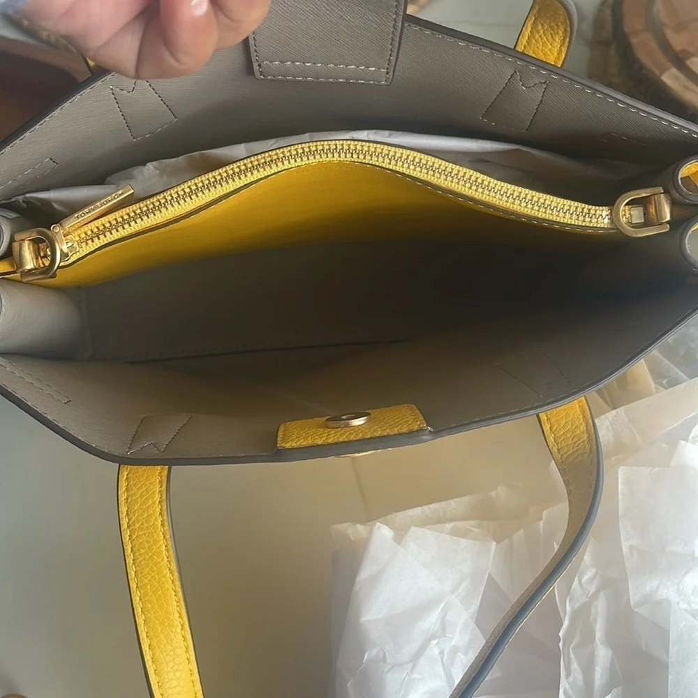 Tory Burch color goldfinch