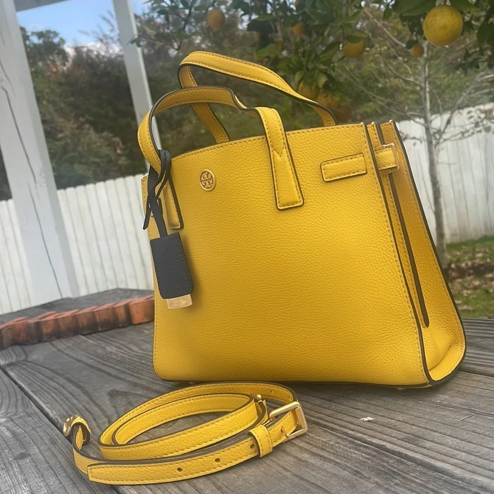 Tory Burch color goldfinch