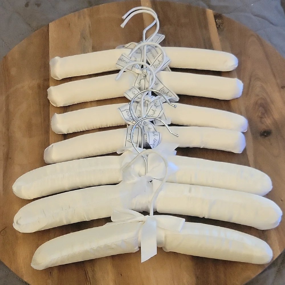 Elegant White Padded Hangers Set For Delicates