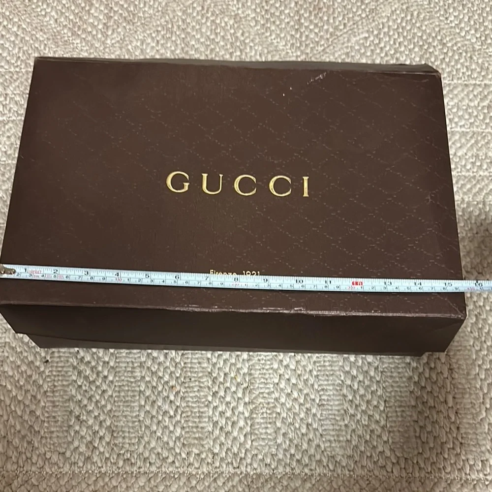 Gucci elegant gift