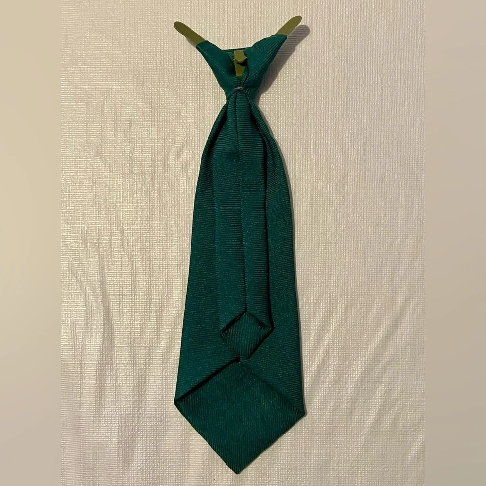 N/A stylish green