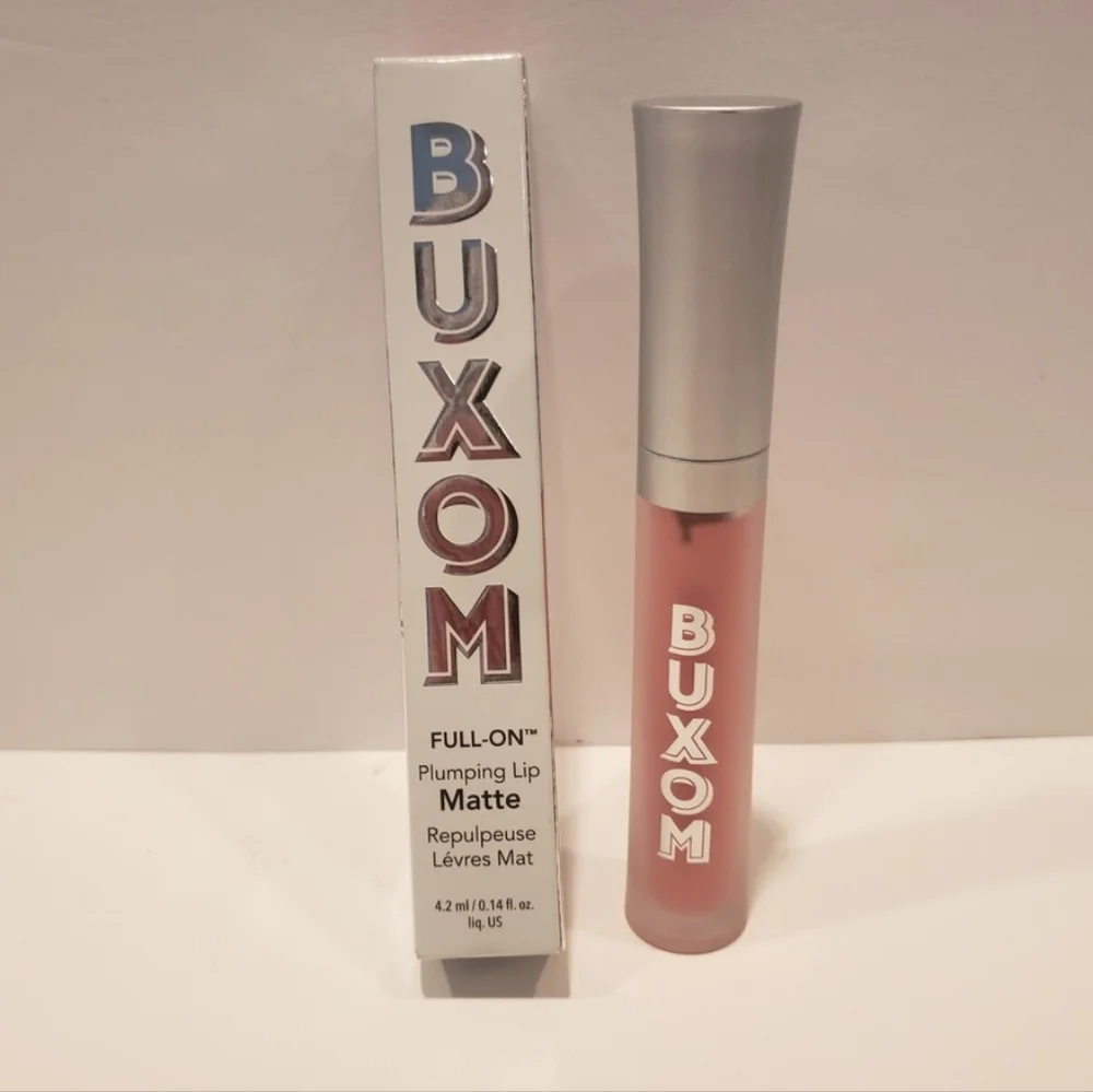 Buxom full plumping