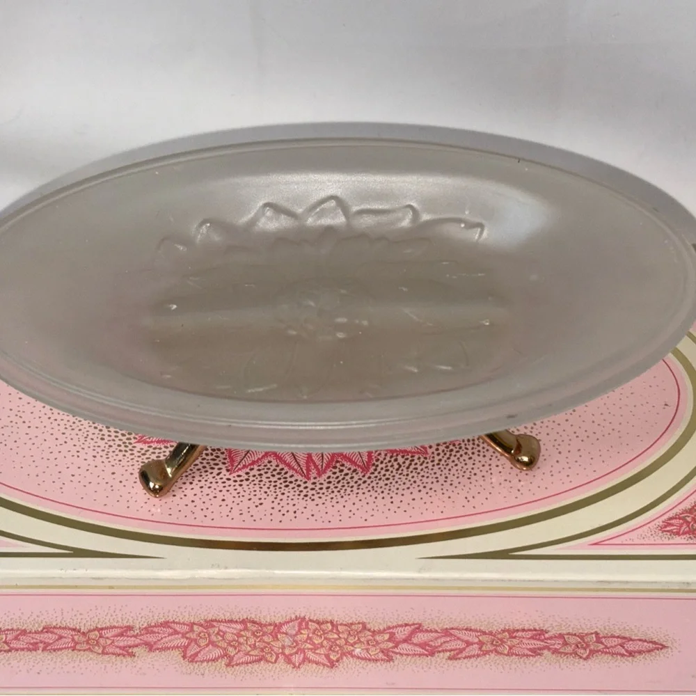 Avon elegant vanity