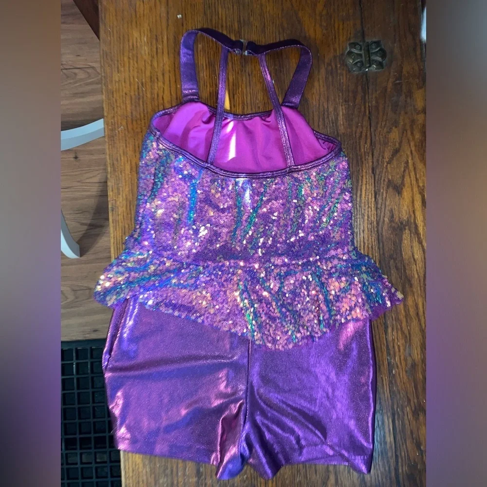 Revolution dance purple
