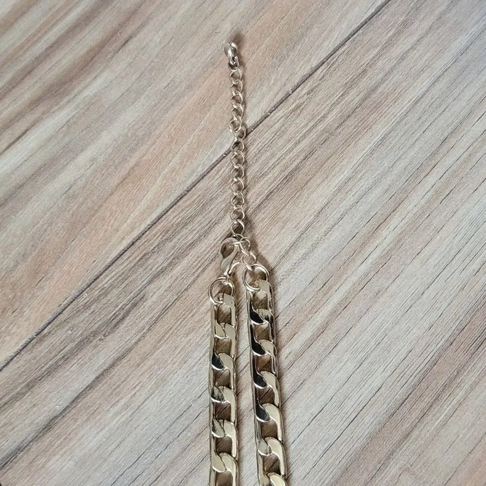 Tortoise Shell Acrylic Bejewled Curb Chain Pendant Necklace
