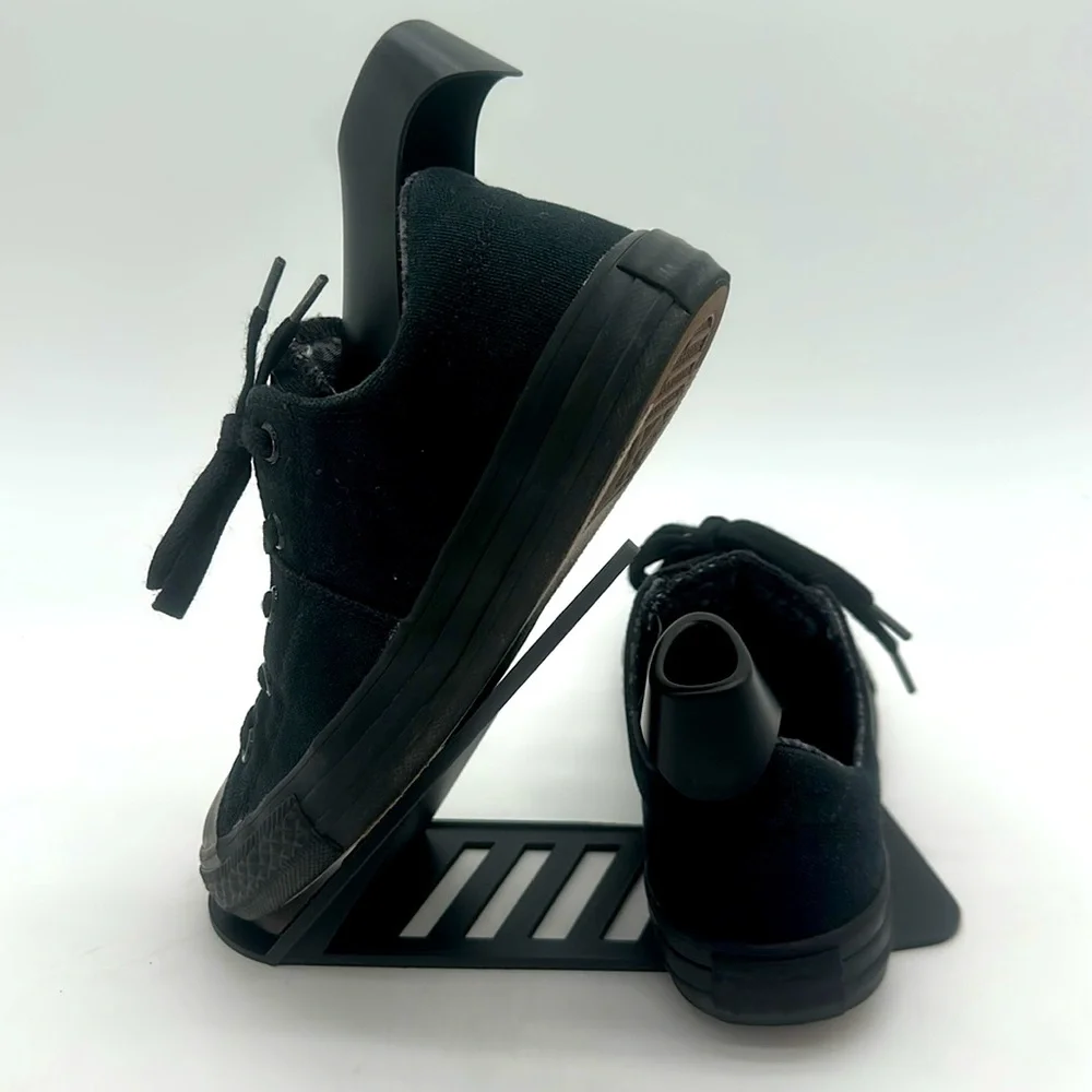 Converse classic size sneakers