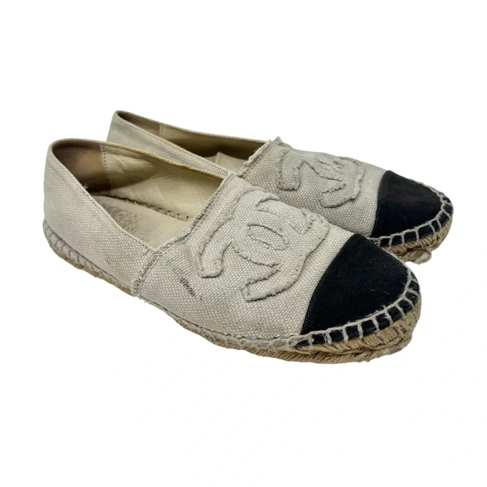 CHANEL Cloth Two-Tone Espadrilles Size 37 7 Cream and Black Designer Distressed