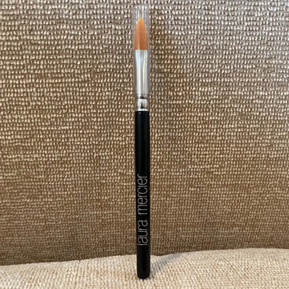 Laura Mercier Secret Camouflage Brush