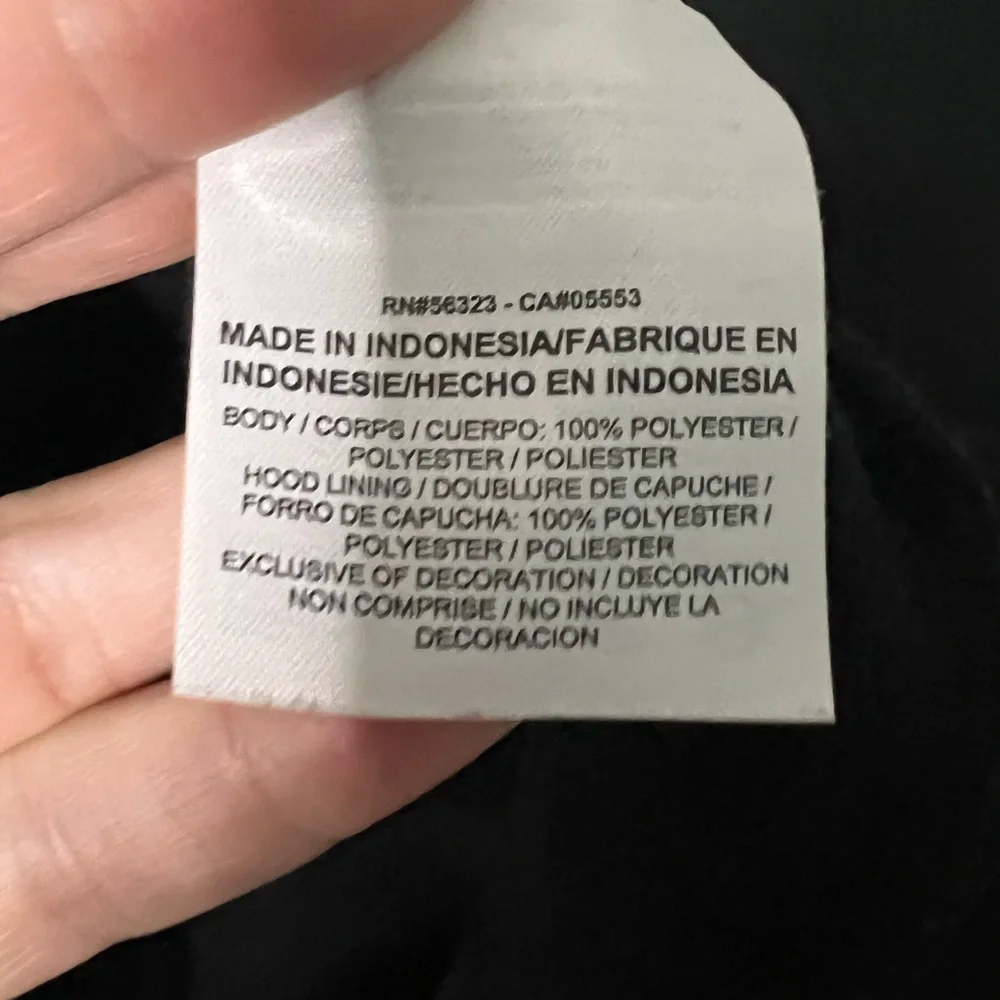 Nike approximate front flat