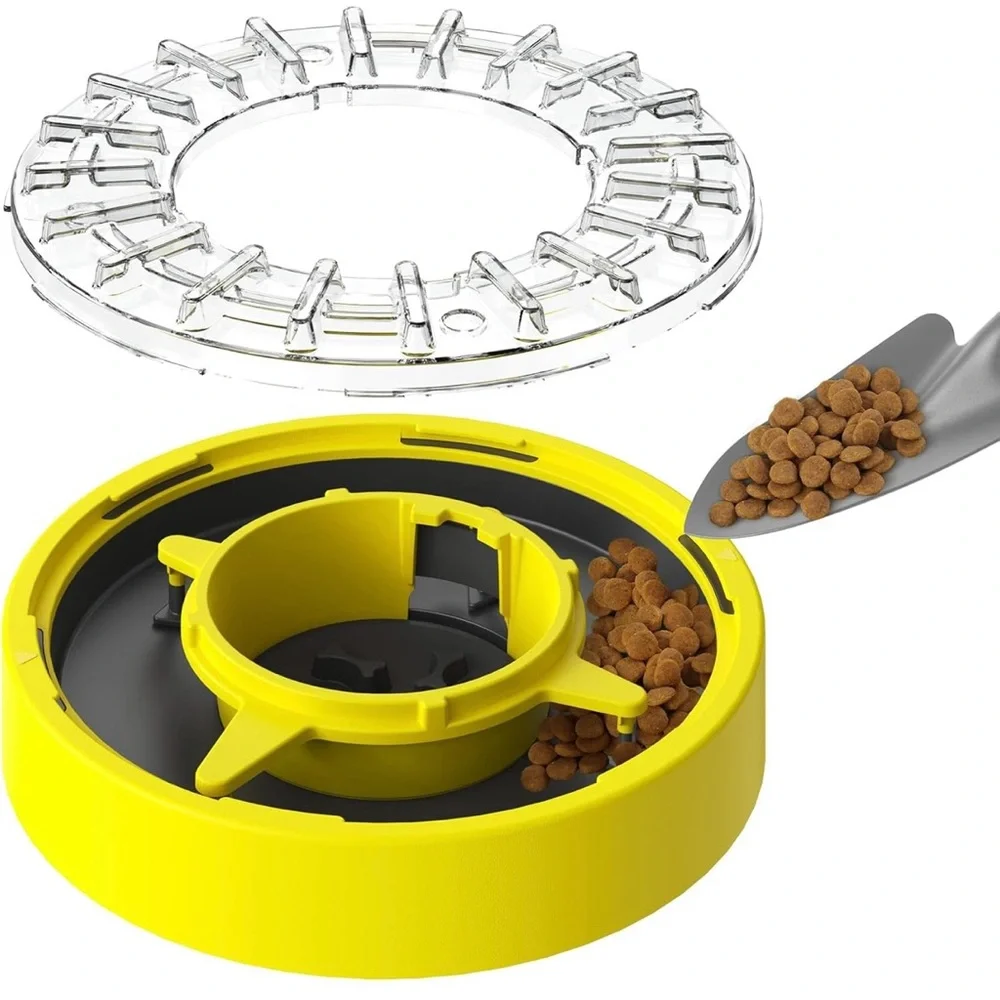 NWOT Dog Puzzle Toy Interactive Slow Feeder Treat Dispenser Rotating Brain Game
