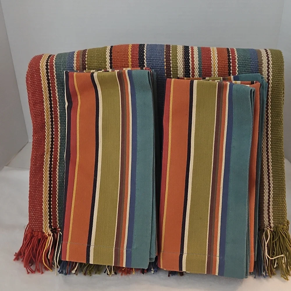Crate&Barrel Multicolor Sabrosa Stripe Fringe Table Runner 4 Napkins Set