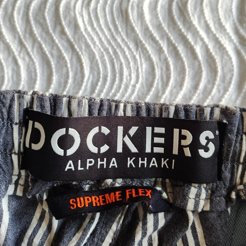 Dockers alpha khaki