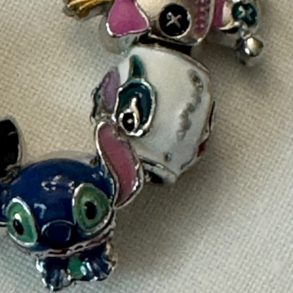 Stitch elegant silver