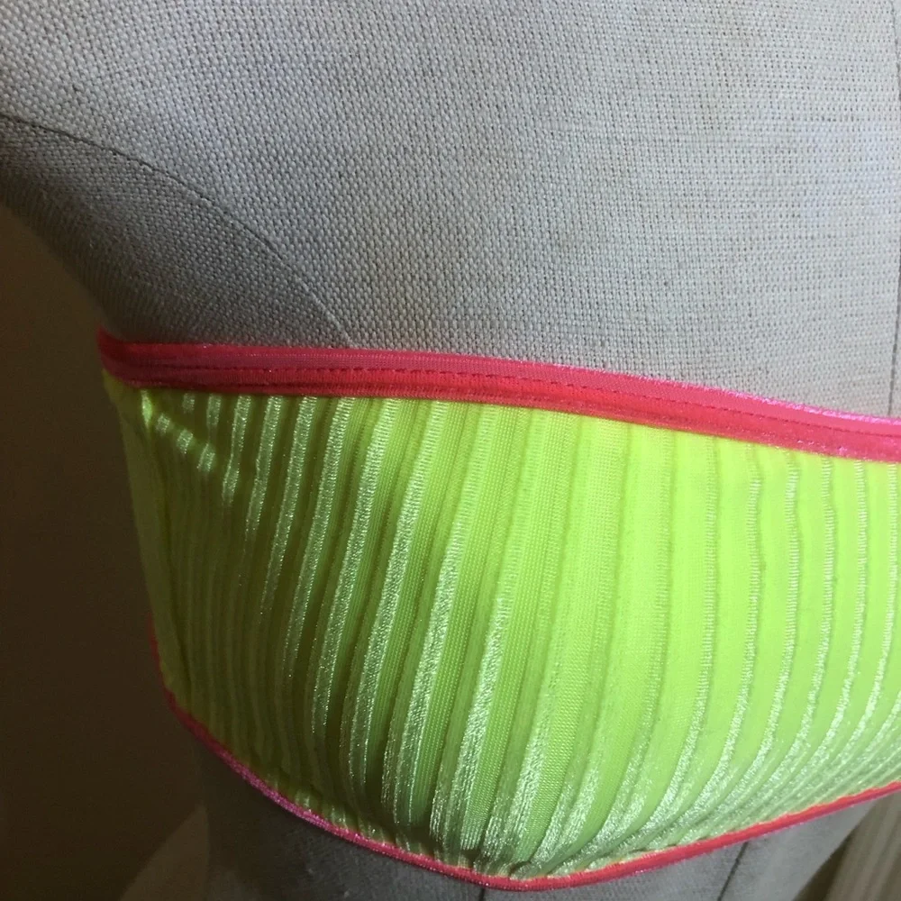 Revibe by Dippin’ Daisies bandeau encore strapless neon bikini top ribbed