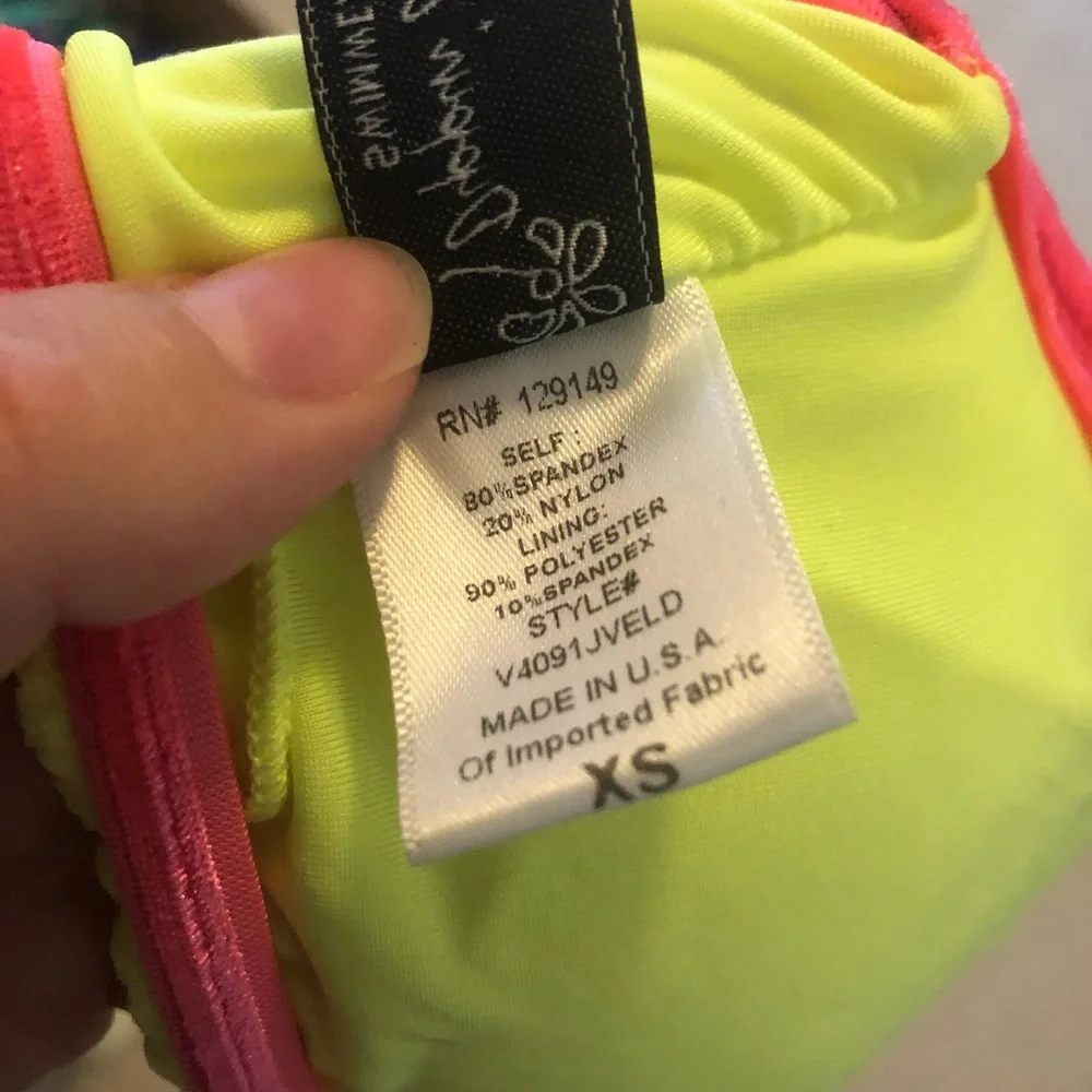Revibe by Dippin’ Daisies bandeau encore strapless neon bikini top ribbed