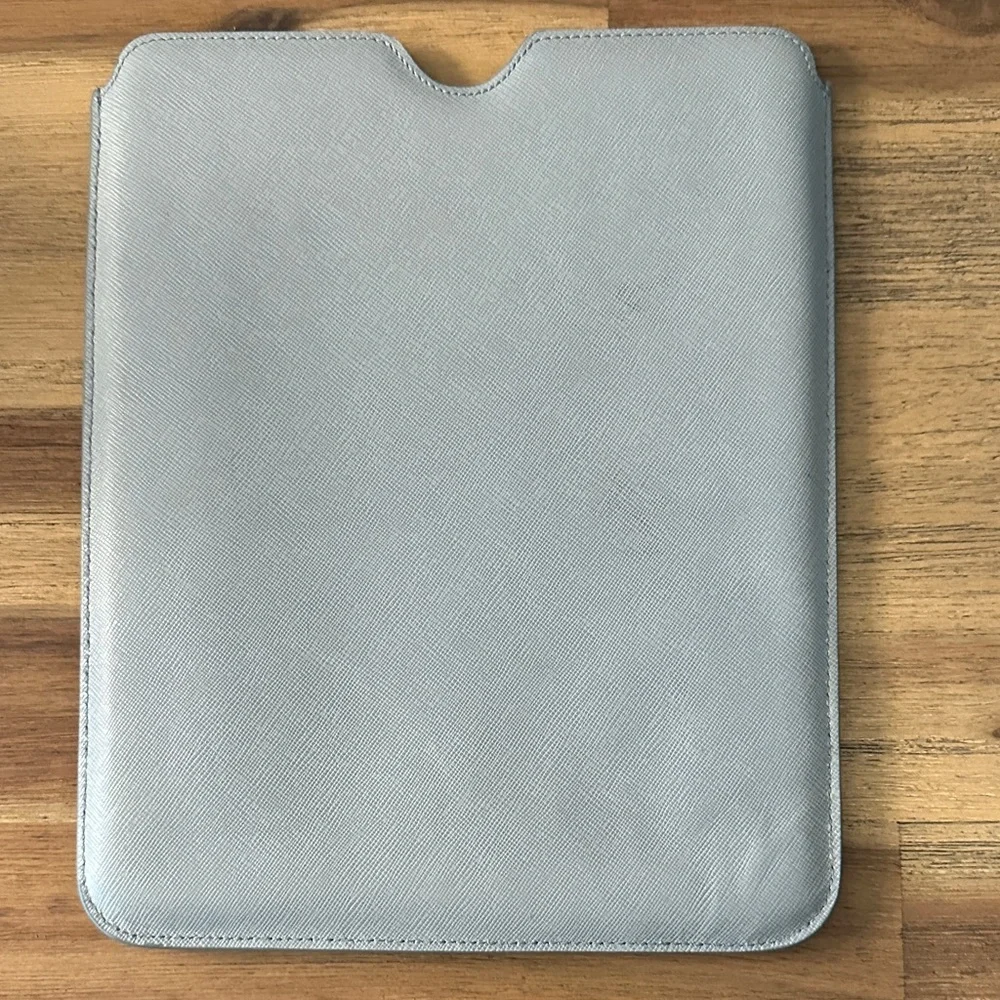 Prada elegant sleeve